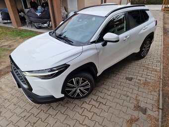 Toyota Corolla Cross 1.8 Hybrid Style e-CVT 140k (v Záruke) - 2