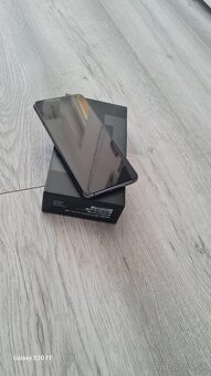 Predám Samsung Galaxy s21 /5G - 2