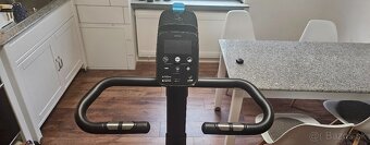 Samonapájací stacionárny bicykel - 2