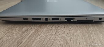 HP EliteBook 820 G3 - 2