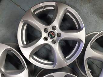 5x110  18"  Alfa Romeo Stelvio +TPMS  -nové - 2