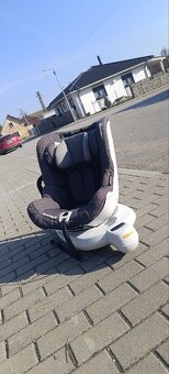 Autosedačka Petite&Mars Reversal II Isofix - 2