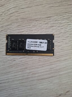 Predám 8GB DDR4 notebook RAM - 2