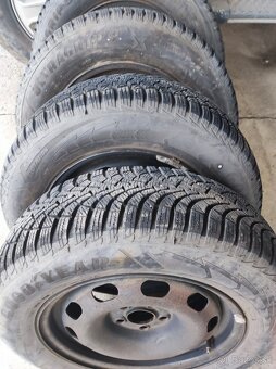 VAG disky a zimne pneumatiky dezen 7mm, 5x112 195/65 R15 - 2