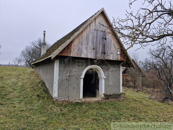 Slnečný pozemok s viničným domčekom Bátovce - Jalakšová - 2