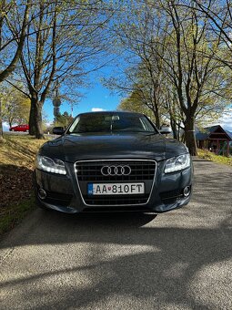 Audi A5 2.0 TDi (2011) – šedá metalíza - 2