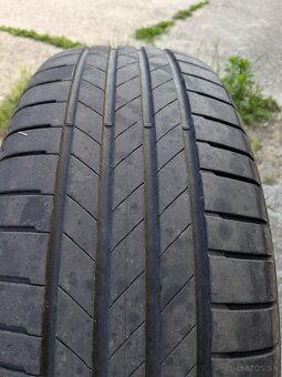 215/65 R16 - 2