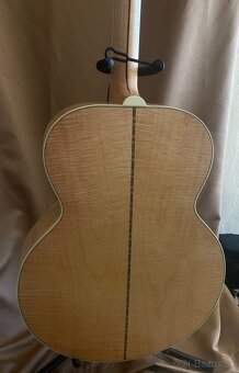 Gibson SJ-200 Standard - 6-strunová - 2