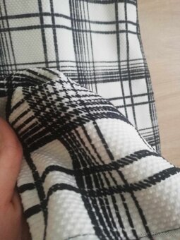 Dámske šaty karovane bielo čierne S/M - 2