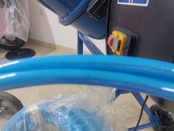 Trúbka na podlahovou. - 2