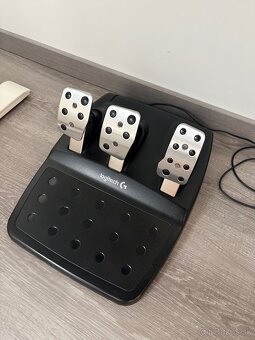 Logitech G920 +radiaca paka + pedále - 2