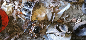 Suzuki Samurai - rôzne náhradné diely - 2