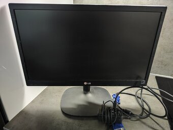 Predám LG LED LCD monitor - 2