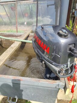 Predám..Loď+lodný motor Yamaha - 2