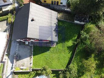 Ponúkam na predaj dom v lokalite Banská Bystrica, , pozemok - 2