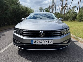Volkswagen Passat - 2