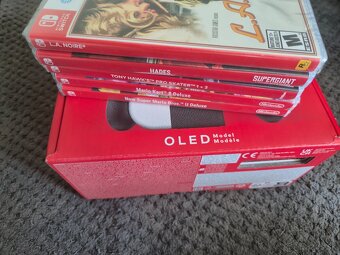 Nintendo Switch Oled + hry - 2