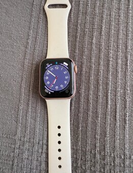 Apple watch series 5 - 2