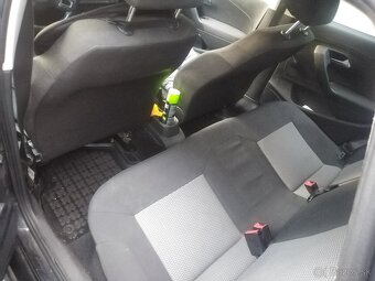VW Polo - 2