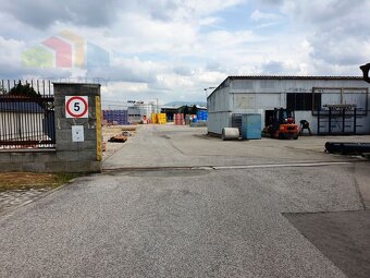 Na predaj priemyselný areál s výmerou 11 000 m² a montova - 2