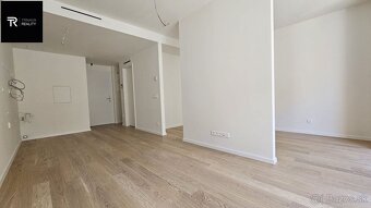 EXKLUZÍVNY 1,5 izbový byt v projekte VYDRICA - 2