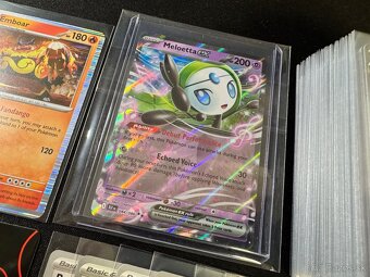 Pokemón MEGA balík E: 100ks kariet v obaloch s EX a darček - 2