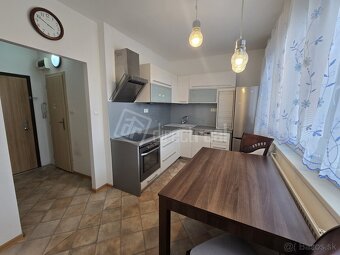 Čiastočne zrekonštruovaný zariadený byt s klimatizá… - 2