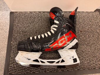BRUSLE CCM JETSPEED FT6 VEL. 44/9D - 2
