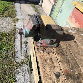 Pracovný stôl, ponk - 2