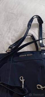 Tmavomodrá kabelka Armani - 2