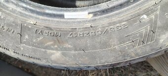 235/55 r17 predám - 2