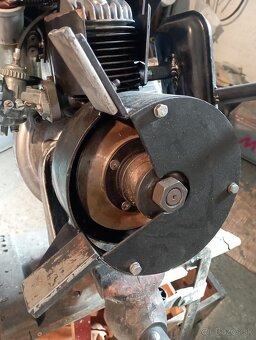 2 taktny motor vzduchom chladeny s turbinou - 2