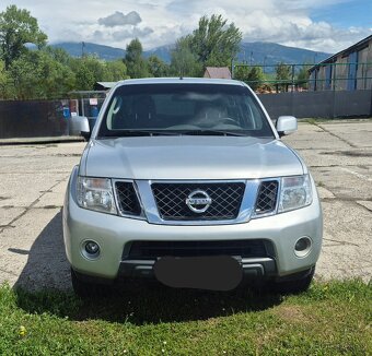 Nissan Navara - 2