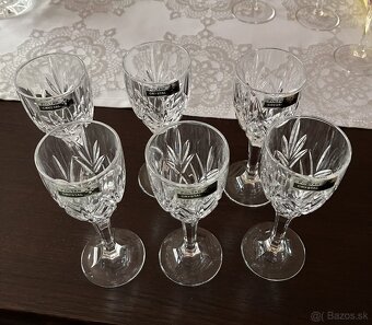 Kryštálová karafa a poháriky - 2