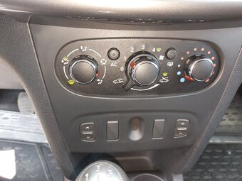 Dacia Sandero 1,2i - 2