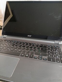 Acer Aspire V7 na diely / opravu - 2