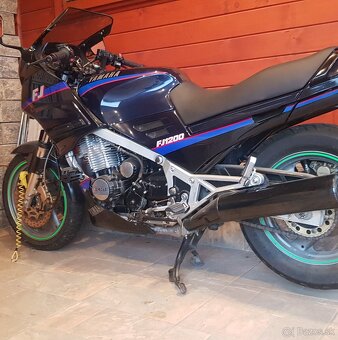 YAMAHA FJ - 2
