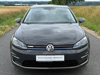 Volkswagen e-Golf, 36kWh,SoH 93%,CCS,NAVI, s DPH 14 244,- - 2