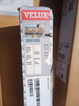 Predám strešné okno Velux s príslušenstvom - 2
