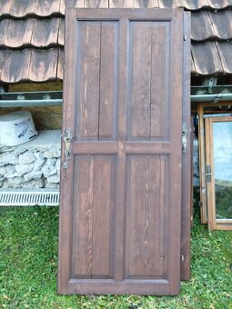 Dvere vchodové drevené - 2