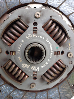 škoda vw 1.6 tdi spojka z jednohmotným zotrvačníkom - 2