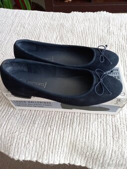 Dievčenské - dámske tmavomodré poltopánky - balerínky č. 38 - 2