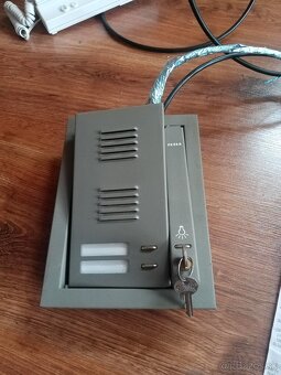 Vrátnik, zvonček tesla - 2