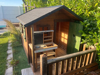 Detsky drevenny domcek - 2