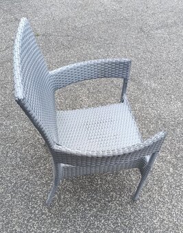 Záhradné kreslo+stôl - 2