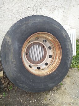 Koleso Tatra 815 pneu 315/80 R22,5 - 2