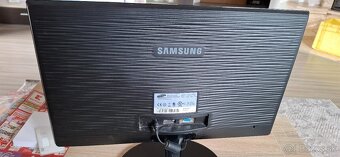 LCD monitor Samsung - 2