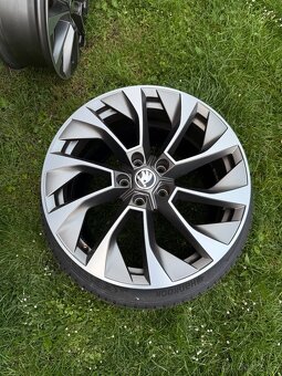 Alu disky 5x112 R19 Škoda - 2