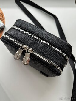 LV crossbody - 2