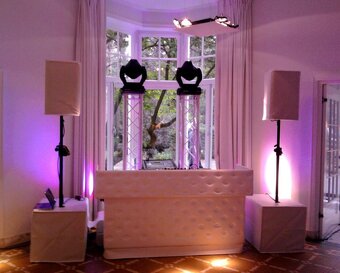 Elegatný pult pre djov - 2